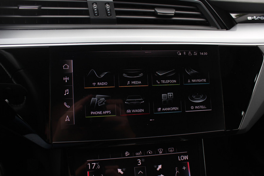 Audi e-tron 55 quattro S edition 95 kWh 46.023 km!. / SoH 94,6% / Panoramadak / 360Camera / Head-up / Luxe Leder / Luchtvering / 21'' / B&O / Softclose / Matrix LED / CarPlay / Dodehoek / DAB / ACC / Stoelmassage+Ventilatie