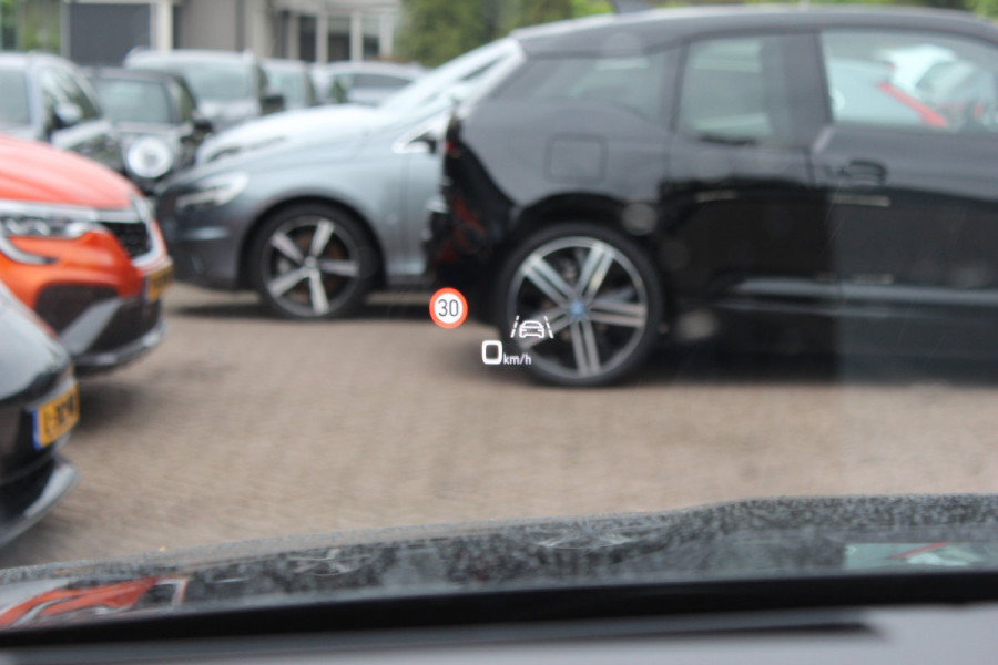 Audi e-tron 55 quattro S edition 95 kWh 46.023 km!. / SoH 94,6% / Panoramadak / 360Camera / Head-up / Luxe Leder / Luchtvering / 21'' / B&O / Softclose / Matrix LED / CarPlay / Dodehoek / DAB / ACC / Stoelmassage+Ventilatie
