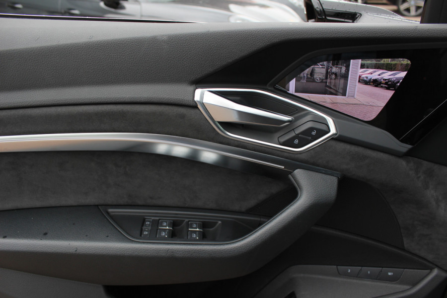 Audi e-tron 55 quattro S edition 95 kWh 46.023 km!. / SoH 94,6% / Panoramadak / 360Camera / Head-up / Luxe Leder / Luchtvering / 21'' / B&O / Softclose / Matrix LED / CarPlay / Dodehoek / DAB / ACC / Stoelmassage+Ventilatie
