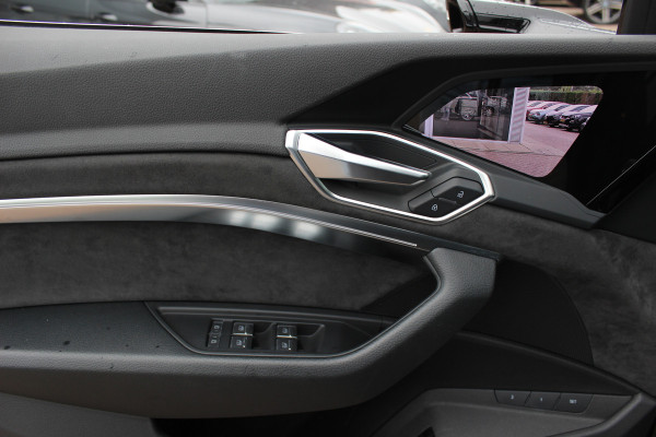 Audi e-tron 55 quattro S edition 95 kWh 46.023 km!. / SoH 94,6% / Panoramadak / 360Camera / Head-up / Luxe Leder / Luchtvering / 21'' / B&O / Softclose / Matrix LED / CarPlay / Dodehoek / DAB / ACC / Stoelmassage+Ventilatie