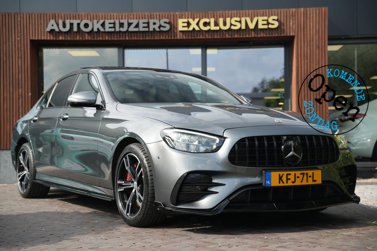 Mercedes-Benz E-Klasse 300 e AMG Line AMG Panoramadak Adapt. Cruise Facelift 18”LM E63 Look