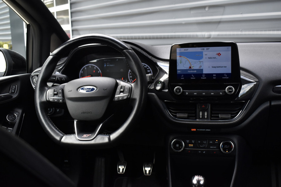Ford Fiesta 1.5 ST-3 200pk | Recaro Seats | Bang & Olufsen | Keyless Entry & Start | Camera | Stoel + Stuur verwarming |