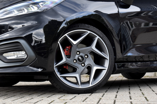 Ford Fiesta 1.5 ST-3 200pk | Recaro Seats | Bang & Olufsen | Keyless Entry & Start | Camera | Stoel + Stuur verwarming |