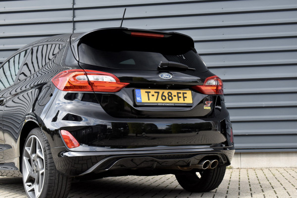 Ford Fiesta 1.5 ST-3 200pk | Recaro Seats | Bang & Olufsen | Keyless Entry & Start | Camera | Stoel + Stuur verwarming |