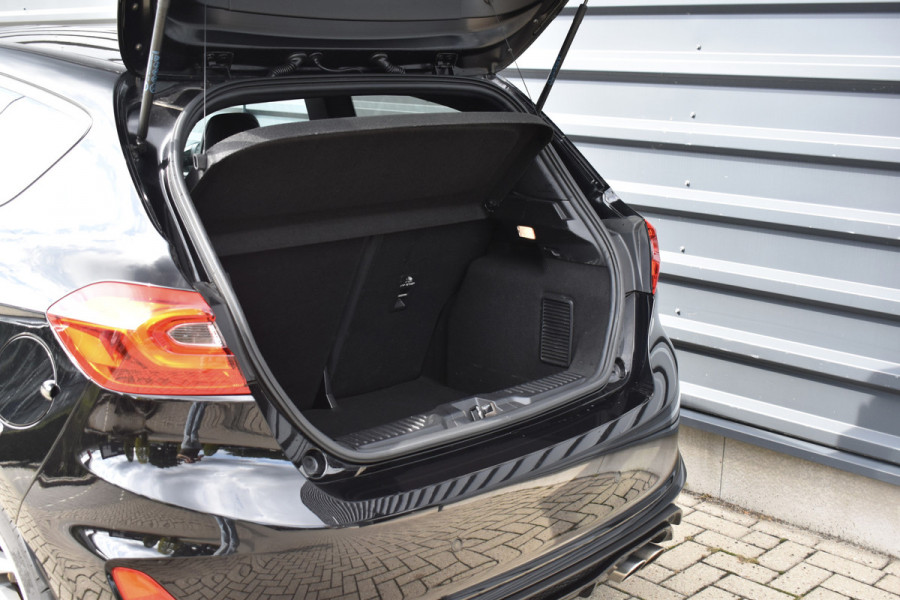 Ford Fiesta 1.5 ST-3 200pk | Recaro Seats | Bang & Olufsen | Keyless Entry & Start | Camera | Stoel + Stuur verwarming |