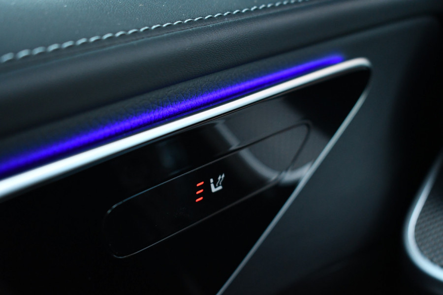Mercedes-Benz C-Klasse Estate 300 e AMG Line Distronic Trekhaak HUD Laser 360