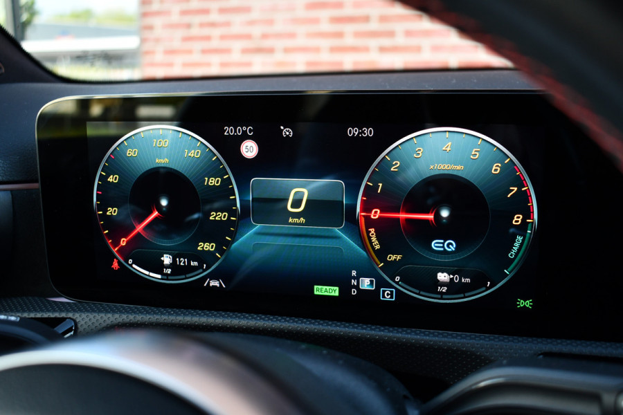 Mercedes-Benz A-Klasse 250 e AMG Pano Night 360 Leder