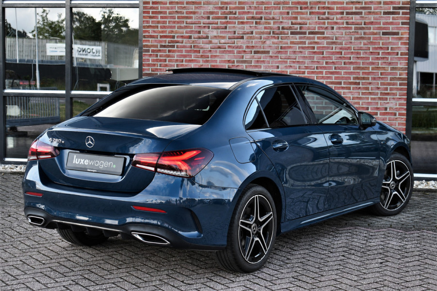 Mercedes-Benz A-Klasse 250 e AMG Pano Night 360 Leder
