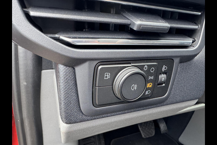 Ford Tourneo Custom 340 2.5 PHEV L1H1 Active Zuid | 233pk | Driver Assistance Pack | Stuur en stoelverwarming | 8 persoons! INCL BTW/BPM | Verlengde Fabrieksgarantie tot 05-2029