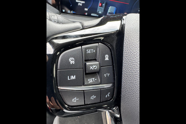 Ford Tourneo Custom 340 2.5 PHEV L1H1 Active Zuid | 233pk | Driver Assistance Pack | Stuur en stoelverwarming | 8 persoons! INCL BTW/BPM | Verlengde Fabrieksgarantie tot 05-2029