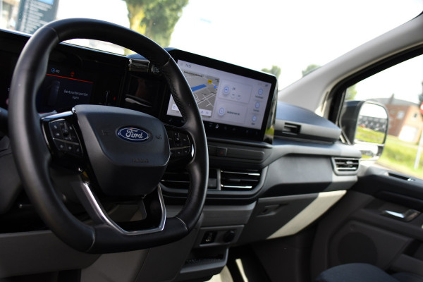 Ford Transit Custom 320 2.0 TDCI L2H1 Limited Black Edition Adaptieve Cruise, Camera, Carplay, 2 x Schuifdeur, 170pk, Automaat, Sensoren, Trekhaak, Stoelverwarming, Multimedia, Uniek!