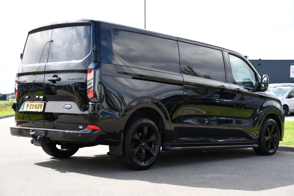 Ford Transit Custom 320 2.0 TDCI L2H1 Limited Black Edition Adaptieve Cruise, Camera, Carplay, 2 x Schuifdeur, 170pk, Automaat, Sensoren, Trekhaak, Stoelverwarming, Multimedia, Uniek!