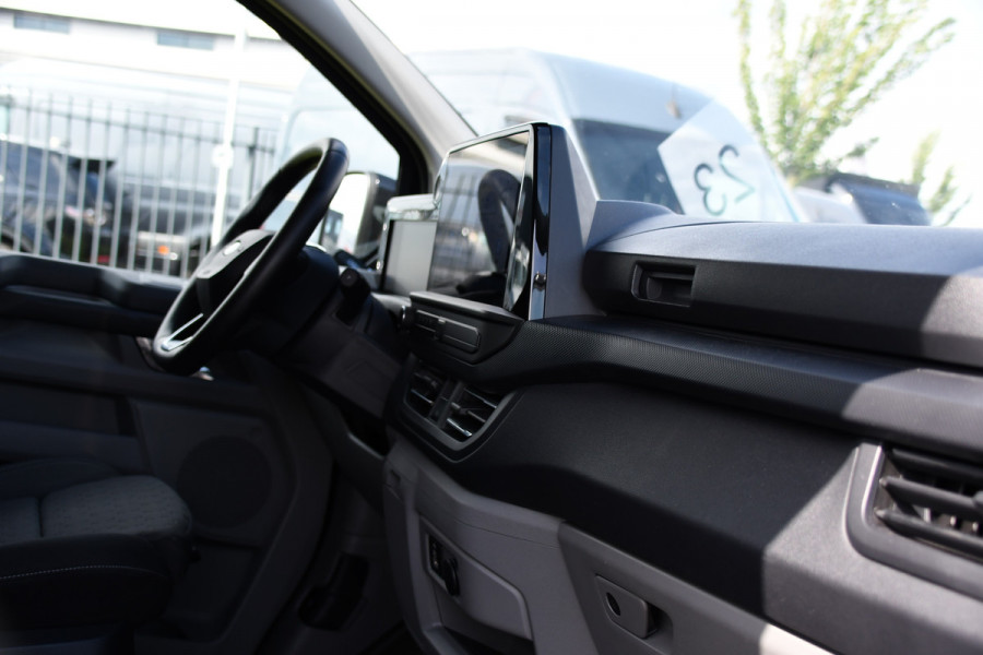 Ford Transit Custom 320 2.0 TDCI L2H1 Limited Black Edition Adaptieve Cruise, Camera, Carplay, 2 x Schuifdeur, 170pk, Automaat, Sensoren, Trekhaak, Stoelverwarming, Multimedia, Uniek!