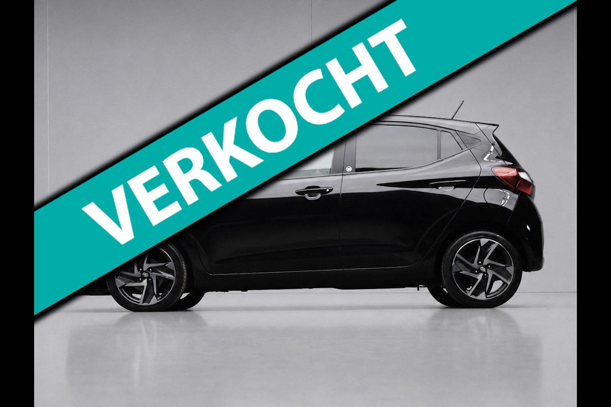 Hyundai i10 1.0 Premium Sport (APPLE CARPLAY,NAVI,CAMERA,STOEL/STUUR VERWARMING,LED,GETINT,CLIMATE,CRUISE,SPORTSTOELEN,LM VELGEN)