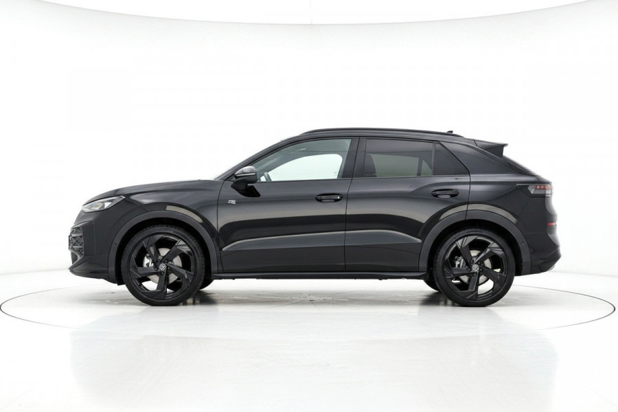 Volkswagen T-Roc 1.5 eTsi R-Line R-Line Pano/Trekhaak/Sfeer/iQ-lights