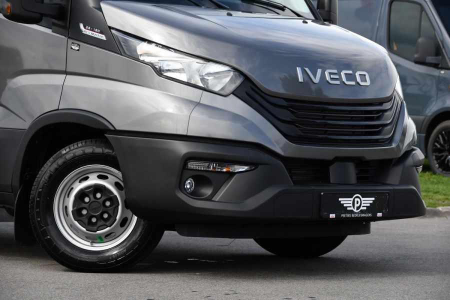Iveco Daily 35S18 L2H2 PB Edition FACELIFT! Virtual, Adaptieve Cruise, Camera, Carplay, Automaat, 3500kg Trekhaak, Sensoren, 180pk, Multimedia, Uniek!