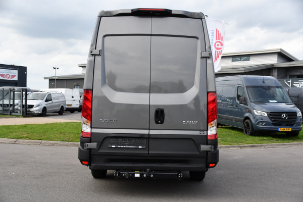 Iveco Daily 35S18 L2H2 PB Edition FACELIFT! Virtual, Adaptieve Cruise, Camera, Carplay, Automaat, 3500kg Trekhaak, Sensoren, 180pk, Multimedia, Uniek!
