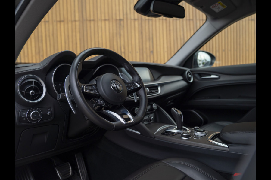 Alfa Romeo Stelvio 2.0T 280pk AWD Ti Lusso MY21 | Verde Visconti | Lederen dash. | CarPlay | Adapt. cruise