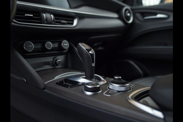 Alfa Romeo Stelvio 2.0T 280pk AWD Ti Lusso MY21 | Verde Visconti | Lederen dash. | CarPlay | Adapt. cruise