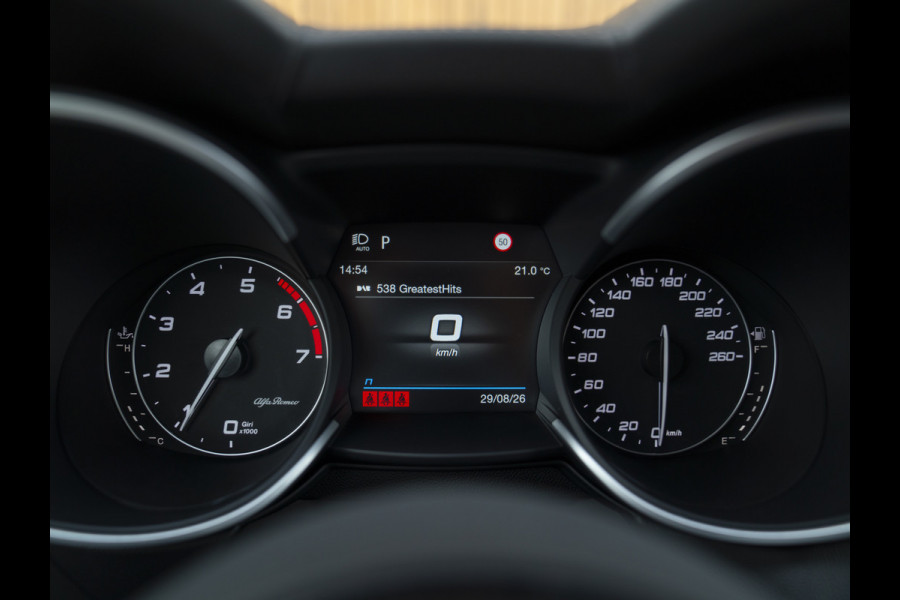 Alfa Romeo Stelvio 2.0T 280pk AWD Ti Lusso MY21 | Verde Visconti | Lederen dash. | CarPlay | Adapt. cruise