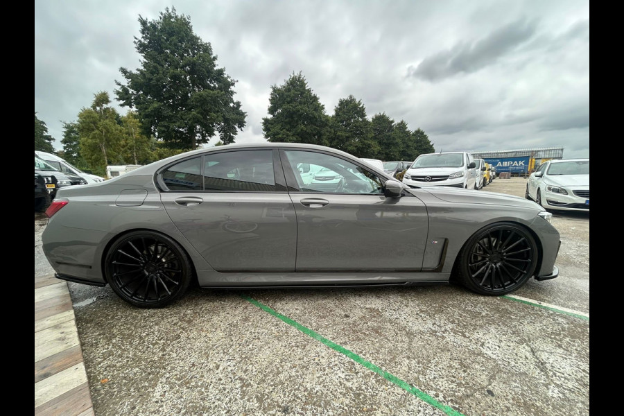 BMW 7 Serie 730d High Executive m sport massage soft close head up 22 inch