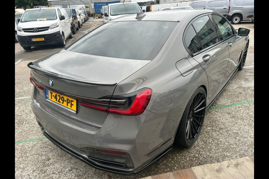 BMW 7 Serie 730d High Executive m sport massage soft close head up 22 inch