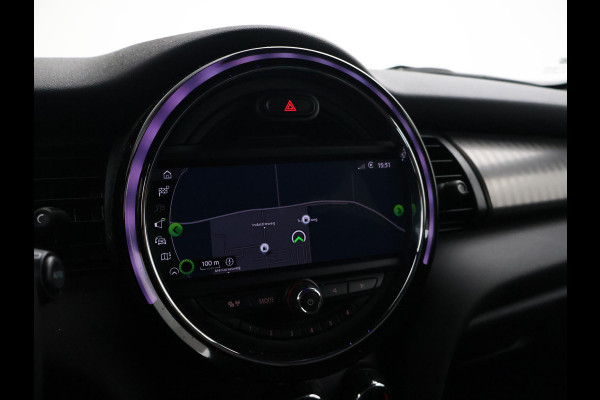 MINI 5-deurs 1.5 COOPER AUT. + LEDER | UNION JACK LED | HARMAN/KARDON | MINI YOURS | APPLE CARPLAY