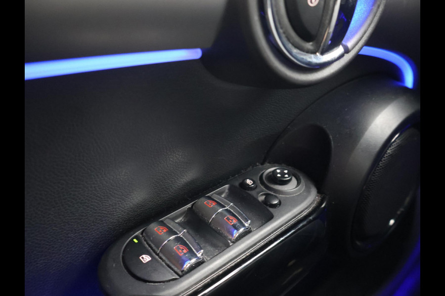 MINI 5-deurs 1.5 COOPER AUT. + LEDER | UNION JACK LED | HARMAN/KARDON | MINI YOURS | APPLE CARPLAY