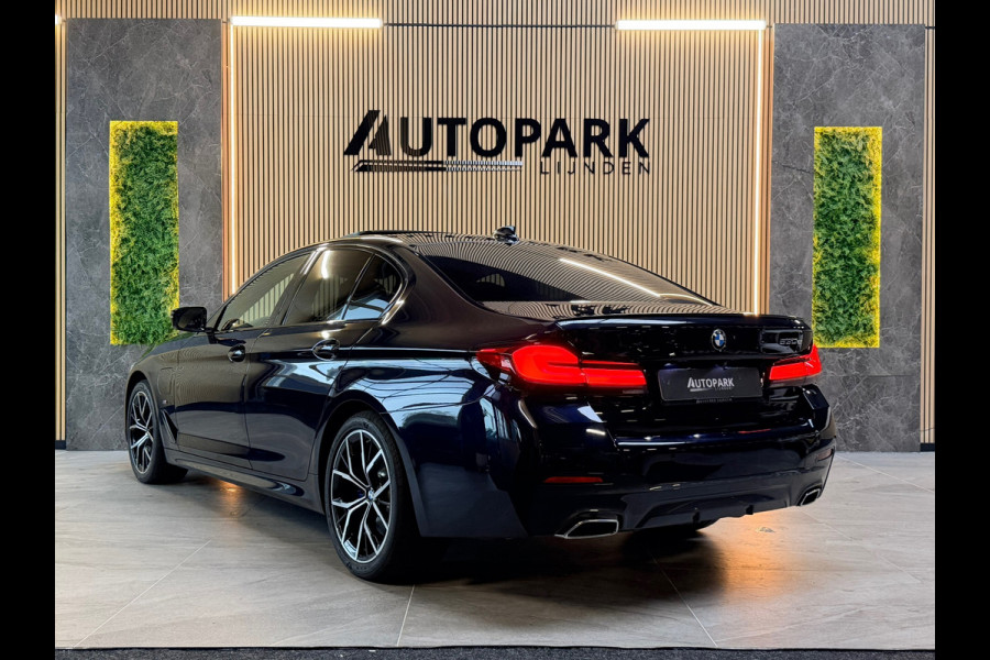BMW 5 Serie 530e High Executive M-SPORT|SCHUIFDAK|HuD|360 CAMERA|LASER|MEMORY|KEYLESS|SFEERVERLICHTING|DODEHOEK|LANE ASSIST|ACC|