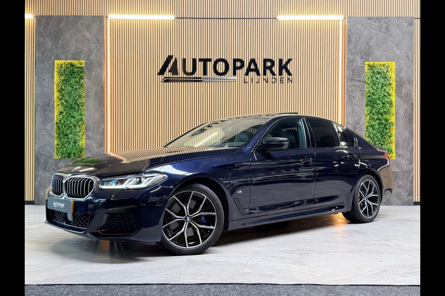 BMW 5 Serie 530e High Executive M-SPORT|SCHUIFDAK|HuD|360 CAMERA|LASER|MEMORY|KEYLESS|SFEERVERLICHTING|DODEHOEK|LANE ASSIST|ACC|