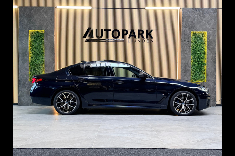 BMW 5 Serie 530e High Executive M-SPORT|SCHUIFDAK|HuD|360 CAMERA|LASER|MEMORY|KEYLESS|SFEERVERLICHTING|DODEHOEK|LANE ASSIST|ACC|