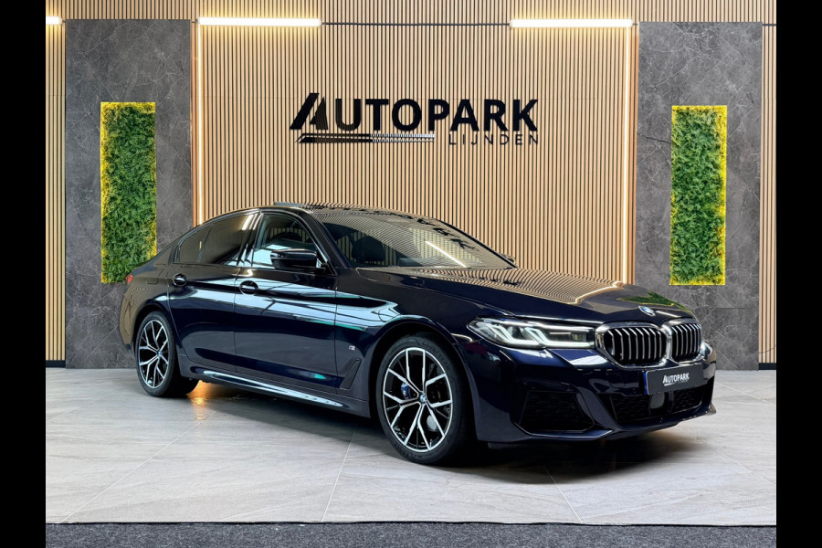BMW 5 Serie 530e High Executive M-SPORT|SCHUIFDAK|HuD|360 CAMERA|LASER|MEMORY|KEYLESS|SFEERVERLICHTING|DODEHOEK|LANE ASSIST|ACC|