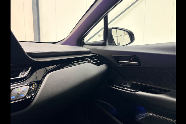 Toyota C-HR 2.0 Hybrid Dynamic| Carplay|Led|Navigatie|Camera |ACC|Stoelverwarming + Stuur