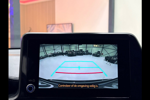 Toyota C-HR 2.0 Hybrid Dynamic| Carplay|Led|Navigatie|Camera |ACC|Stoelverwarming + Stuur