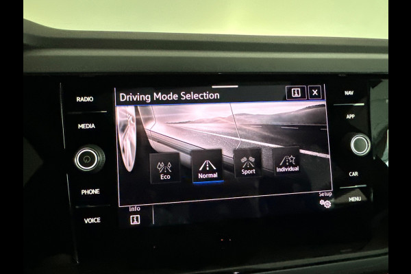 Volkswagen Polo 1.0 TSI R-Line Pano|Stoelverwarming|ACC|Lane|Carplay