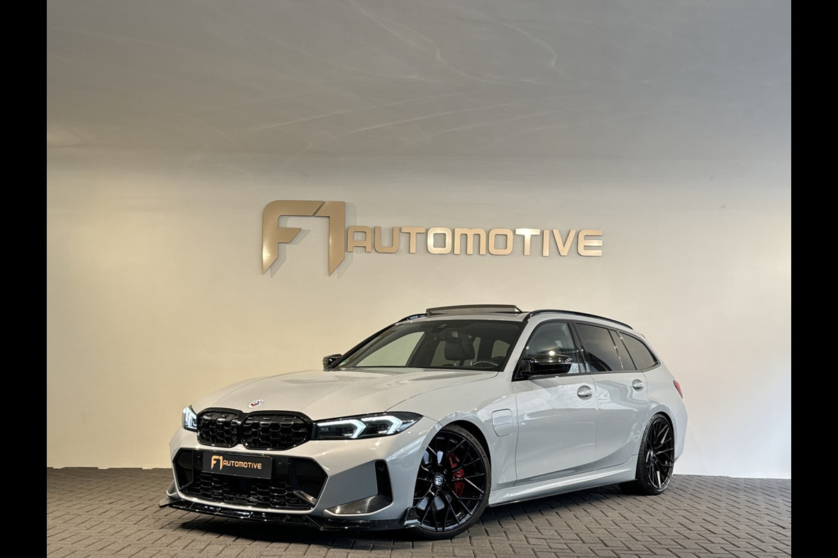 BMW 3 Serie Touring 330e Touring Pano|Drive Assist|Blindspot|H/K|Trekhaak