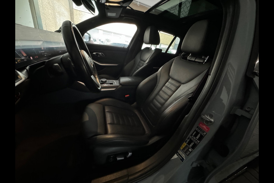 BMW 3 Serie Touring 330e Touring Pano|Drive Assist|Blindspot|H/K|Trekhaak