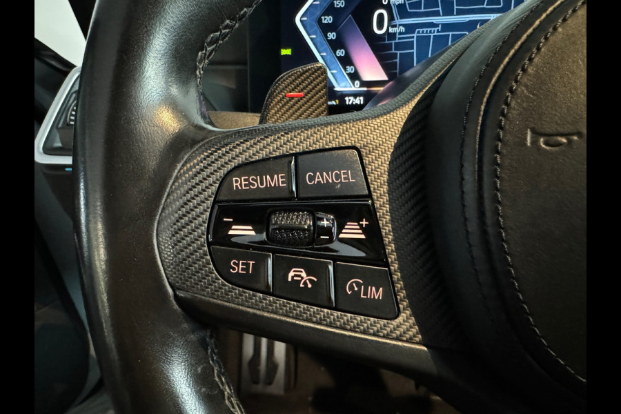 BMW 3 Serie Touring 330e Touring Pano|Drive Assist|Blindspot|H/K|Trekhaak