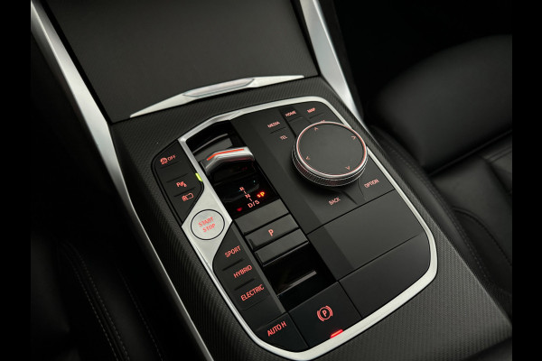 BMW 3 Serie Touring 330e Touring Pano|Drive Assist|Blindspot|H/K|Trekhaak