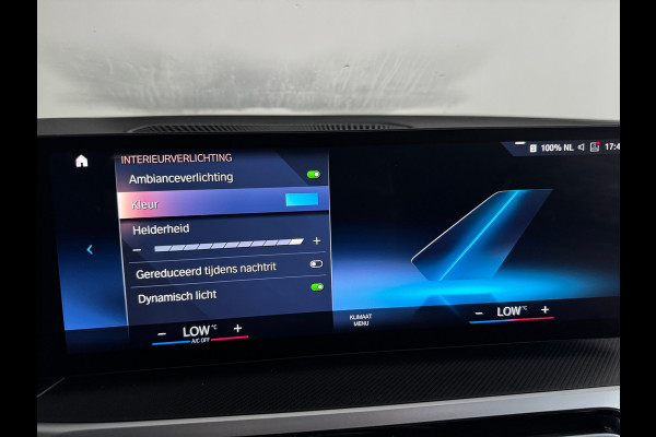 BMW 3 Serie Touring 330e Touring Pano|Drive Assist|Blindspot|H/K|Trekhaak