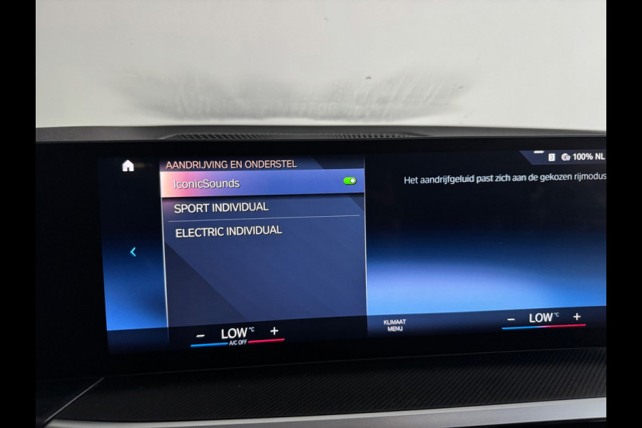 BMW 3 Serie Touring 330e Touring Pano|Drive Assist|Blindspot|H/K|Trekhaak