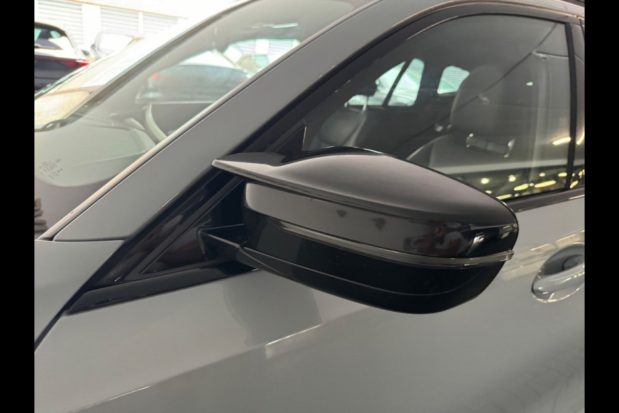 BMW 3 Serie Touring 330e Touring Pano|Drive Assist|Blindspot|H/K|Trekhaak