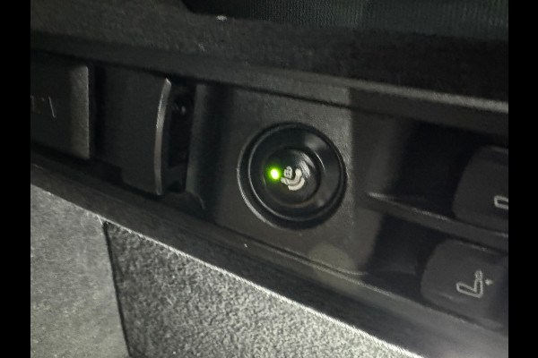 BMW 3 Serie Touring 330e Touring Pano|Drive Assist|Blindspot|H/K|Trekhaak