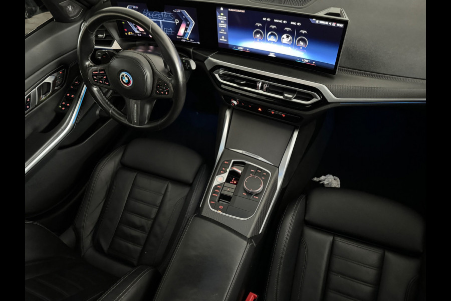BMW 3 Serie Touring 330e Touring Pano|Drive Assist|Blindspot|H/K|Trekhaak