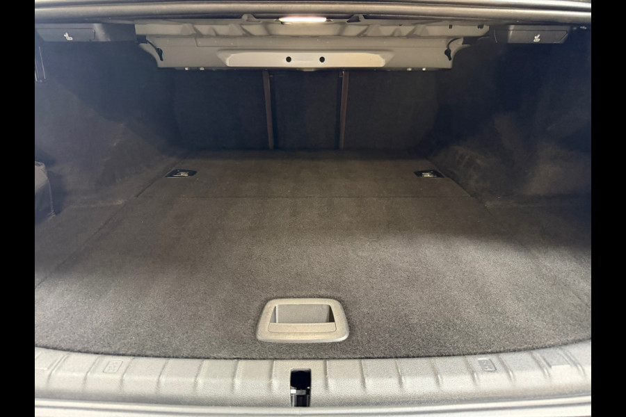 BMW 5 Serie 530e High Executive M-SPORT|SCHUIFDAK|HuD|360 CAMERA|LASER|MEMORY|KEYLESS|SFEERVERLICHTING|DODEHOEK|LANE ASSIST|ACC|