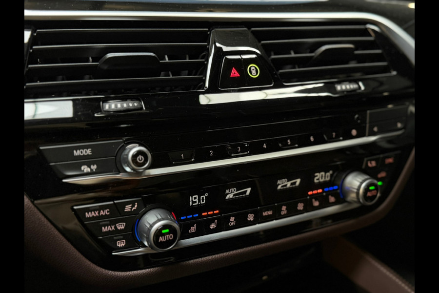 BMW 5 Serie 530e High Executive M-SPORT|SCHUIFDAK|HuD|360 CAMERA|LASER|MEMORY|KEYLESS|SFEERVERLICHTING|DODEHOEK|LANE ASSIST|ACC|