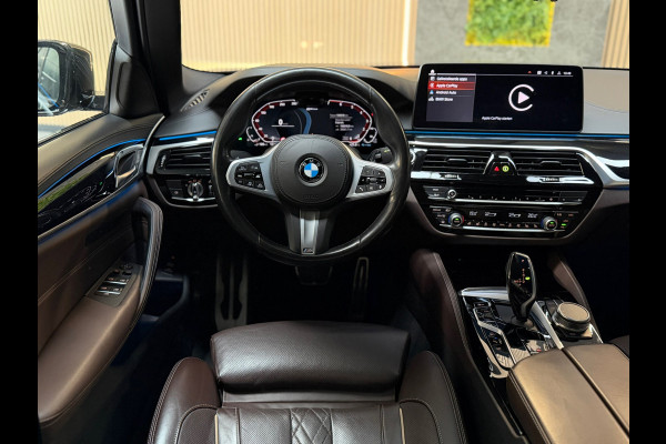 BMW 5 Serie 530e High Executive M-SPORT|SCHUIFDAK|HuD|360 CAMERA|LASER|MEMORY|KEYLESS|SFEERVERLICHTING|DODEHOEK|LANE ASSIST|ACC|