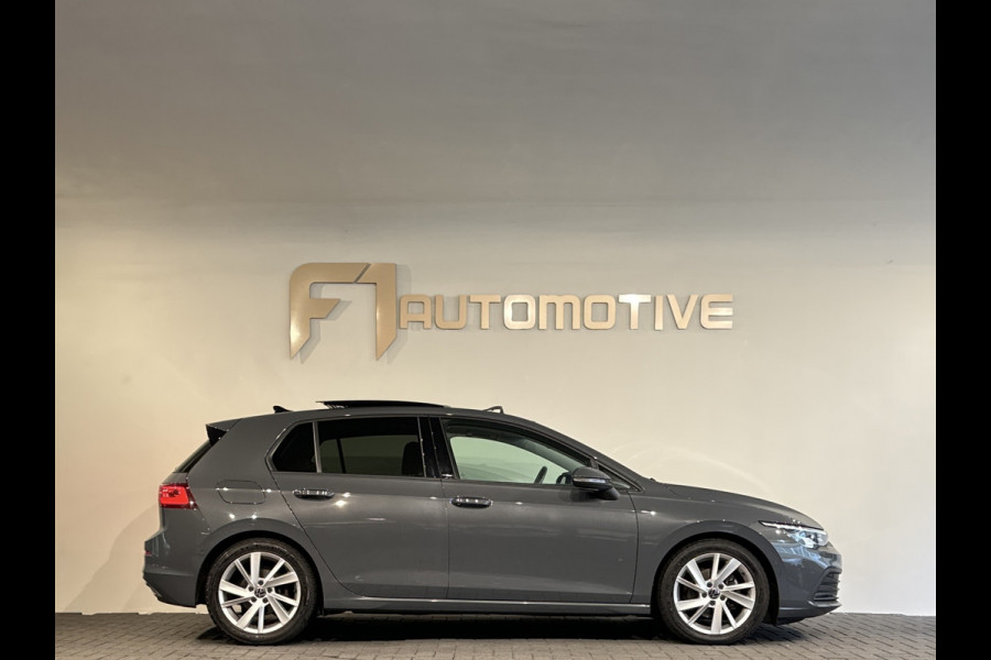 Volkswagen Golf 2.0 TDI R-Line Pano|Camera|Stoelverwarming|Sfeer|Keyless