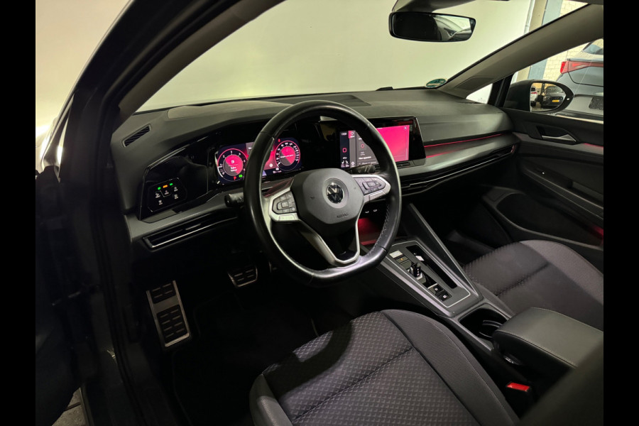 Volkswagen Golf 2.0 TDI R-Line Pano|Camera|Stoelverwarming|Sfeer|Keyless