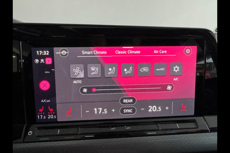 Volkswagen Golf 2.0 TDI R-Line Pano|Camera|Stoelverwarming|Sfeer|Keyless